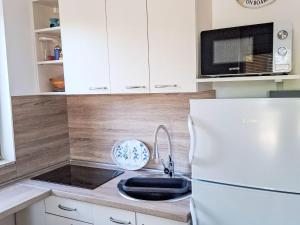 Apartment Gemütliches Erdgeschossstudio by Interhome