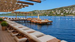 Mare Deluxe Residences & Villas