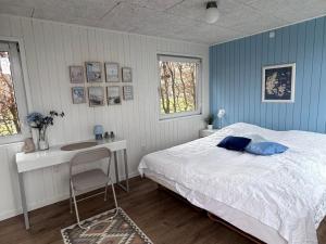 Holiday Home Fifi - 10m to the fjord by Interhome
