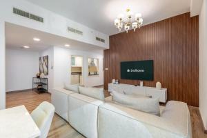 Stunning Ain Dubai Sunset Views in Bahar 4 JBR