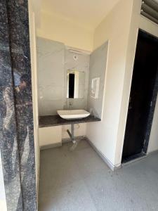 Hotel Dhairyam NX Restaurant & Dormitory