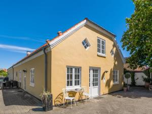 Apartment Murtuz - 900m from the sea by Interhome