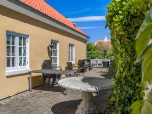 Apartment Murtuz - 900m from the sea by Interhome