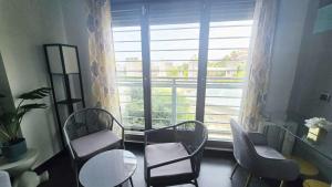 Charming 1-Bedroom Apartment on Calle Timón