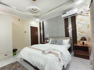 Omnia Luxe Villa