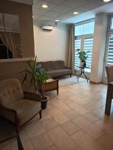 Viktória ~Vízparti ~ Medencés ~ Apartman
