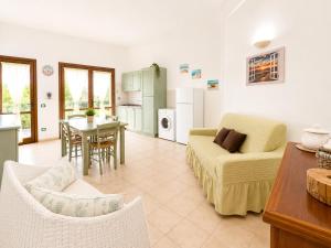 Casa Vacanze Bouganville Caprera e spiagge WiFi e Parcheggio