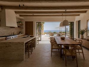 Terrasi v pool house
