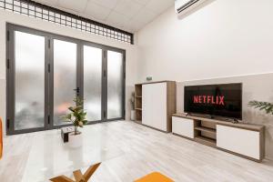 NEW - 2BR House in Bui Vien - Central Saigon D1