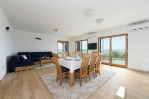 Villa Lubey 2 ZadarVillas