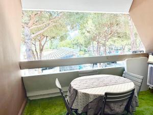 Studio clim au centre-ville - 4 pers. - FR-1-716-97