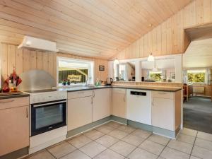 Holiday Home Valpuri - 1-3km to the fjord by Interhome