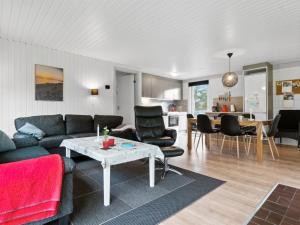 Holiday Home Pia - 250m to the fjord by Interhome
