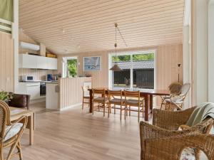 Holiday Home Vojdan - 600m from the sea by Interhome