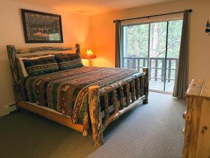 Fawn Valley Inn- 302 condo