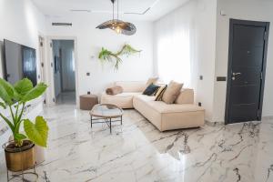 Unique private pool apartment in Carihuela