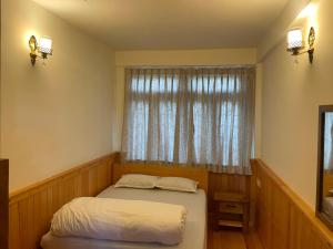 The Hideaway Inn