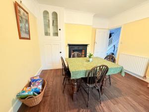 Spacious Dog Friendly Home Near Swanage Beach