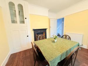Spacious Dog Friendly Home Near Swanage Beach