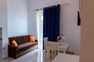 Crown Deluxe Apartments