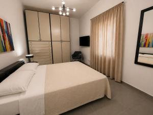 Moon Apartments A