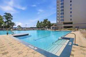 Lakeview Luxe Escape Near Disney Fireworks!