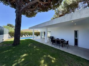 Albufeira Balaia Villa 2 With Pool by Homing