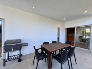 Albufeira Balaia Villa 2 With Pool by Homing