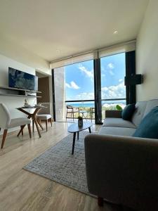 Beautiful apartment with ocean view