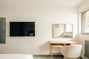 Kensington Gardens 2 bedroom flat with a balcony