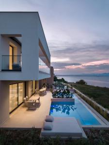 Aeolia Residences