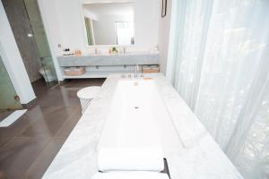 Luxury Beachfront Private Pool Villa 5BR Sanctuary Ho Tram 1000m2