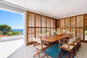 Exquisite Ibiza Home I Jaw Dropping Sea Views I Casa Blanca Jondal I Gym