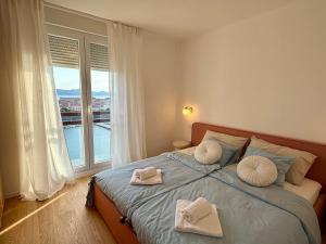 Bonaca Sea & Old Town View Apartment