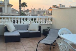 3 Bed Villa Sleeps 6 -Shared Pool -Private Terrace