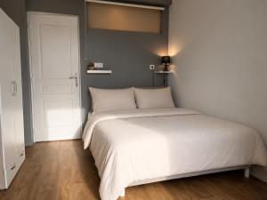 appartement chaleureux tout equipe a deux pas du centre d angers - 8-10 pers