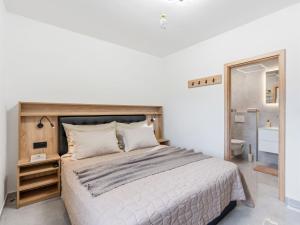 Holiday Home Party & Friends Villa by Interhome