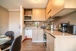 HOM I Parking, WiFi, Vista parcial al Lago, 2D2B, Calefacción Central