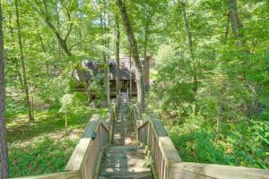 Cozy Cabin Near Massanutten Resort & Water Park!