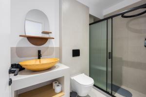 OMNI HOUSE - 2 bedroom garden apartment
