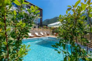OMNI HOUSE - 2 bedroom garden apartment
