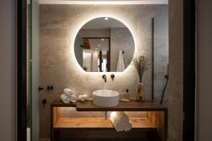 Anora Naxos Suites
