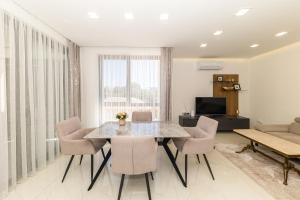 Porto Sole by Belmont Realty