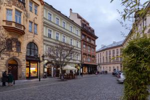 Old Town Attic Gem Charles Bridge Wenceslas