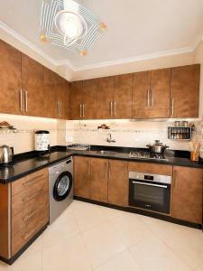 Traditional good Apartment- Near Airport & Beach