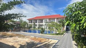 Sunset Mountain View Resort