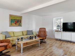 Holiday Home Rönnö by Interhome