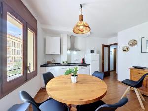 Apartment Centro peatonal Roses-2 by Interhome