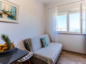 Apartment Villa Mare-3 by Interhome