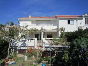 Lovely Apartment in Pag Dalmatia, Croatia